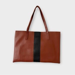 VINCE Camuto Tote vegan leather bag minimalist business casual quiet luxury
